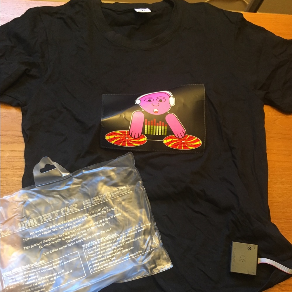 T-shirt that lights up to beat of music!